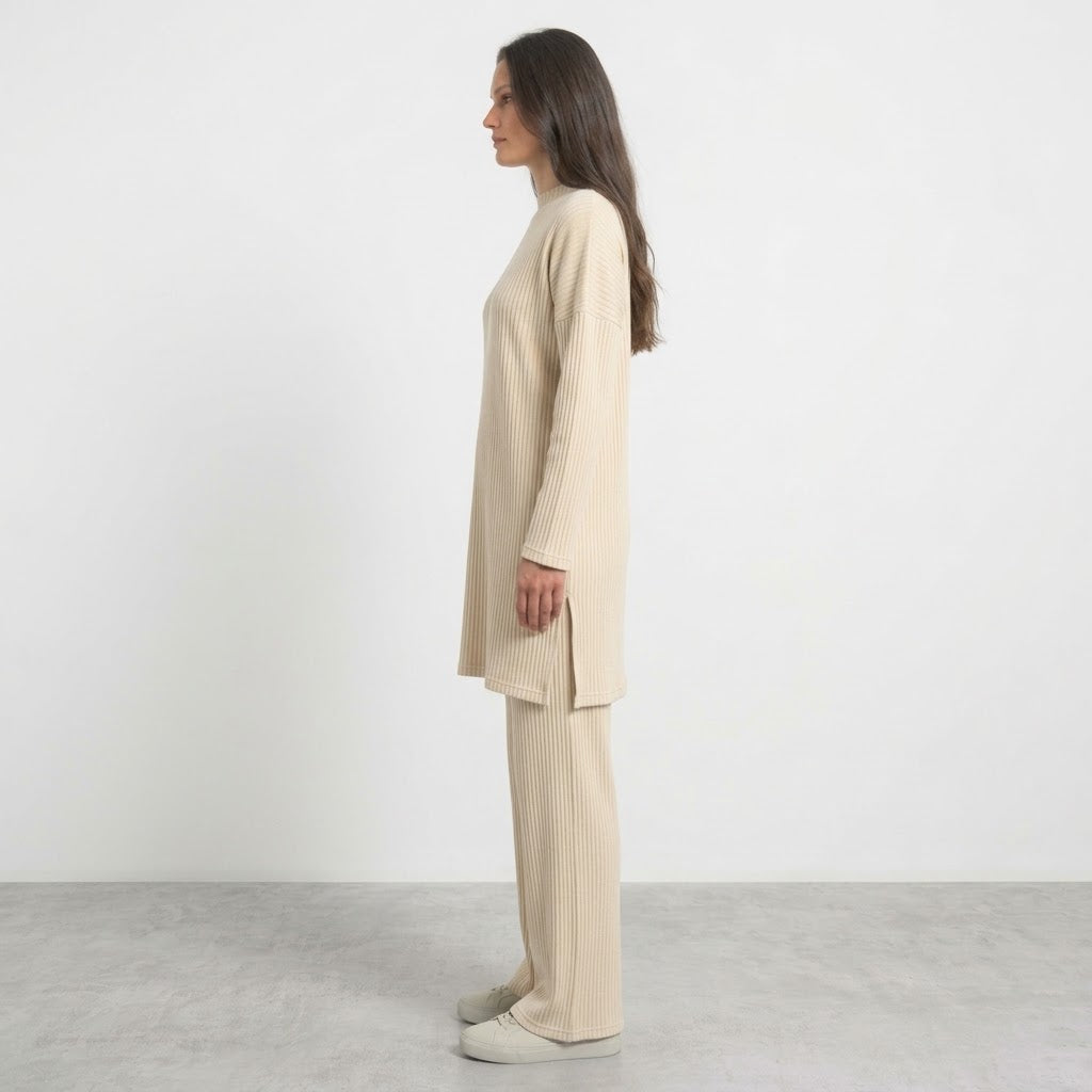 Long Slit Brush Rib Two-Piece Set